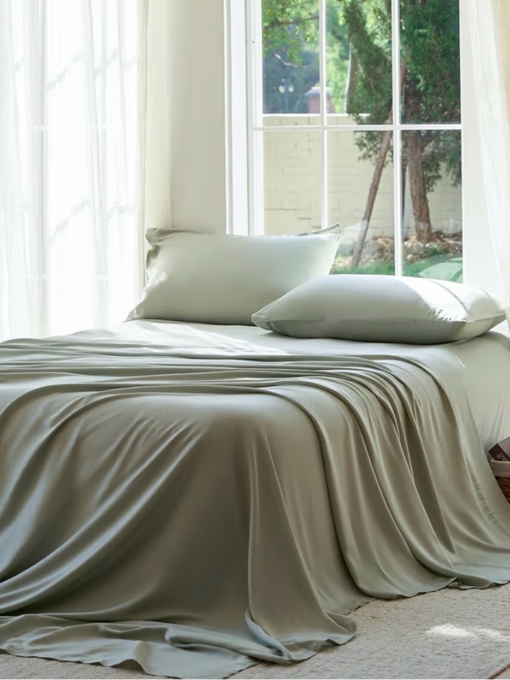 Luxury Silky Sheet Set in Sage Green -